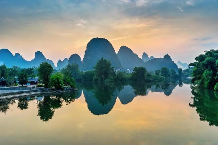 智能制造绿色高精度